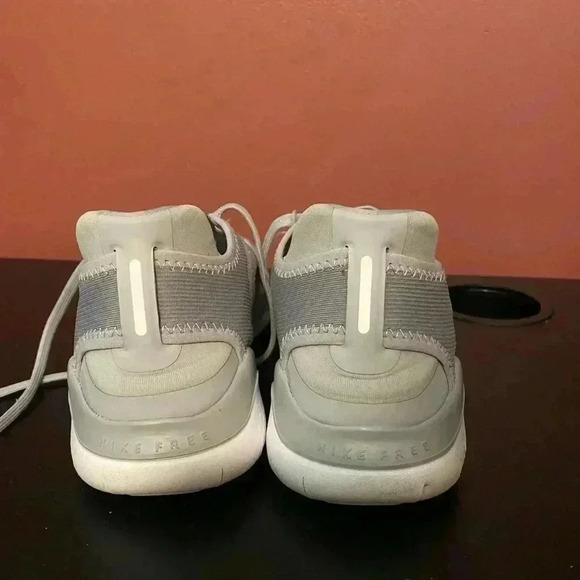 Nike Free Fun Grey - Picture 6 of 11